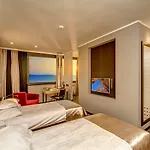 The View Luxury 4* Split
