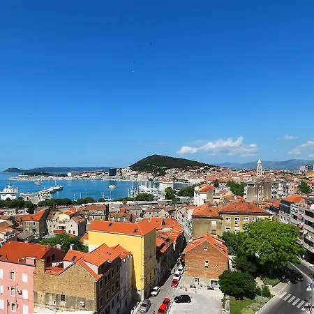 뷰 럭셔리 룸스