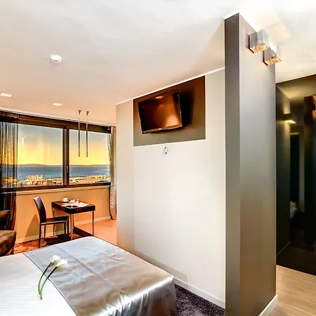 The View Luxury