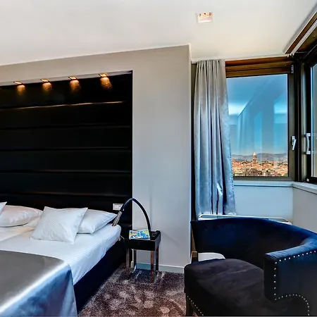 The View Luxury 4* Split