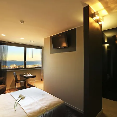 The View Luxury Bed & Breakfast 4*