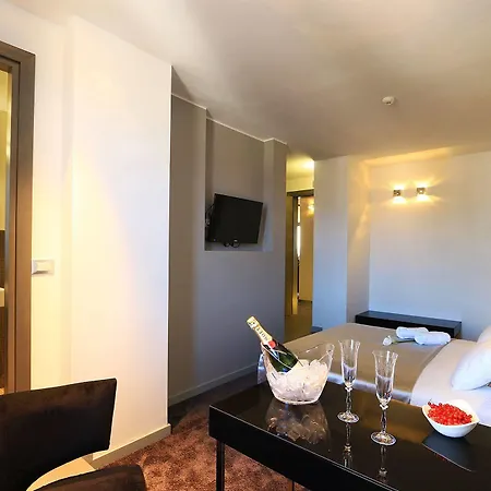 The View Luxury Bed & Breakfast 4*