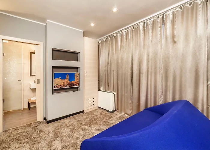 ザ ビュー ラグジュアリー ルームス 4* スプリト