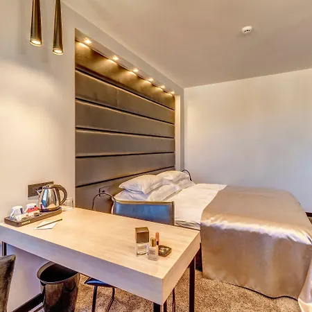 The View Luxury Split