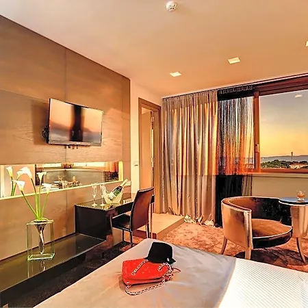 The View Luxury