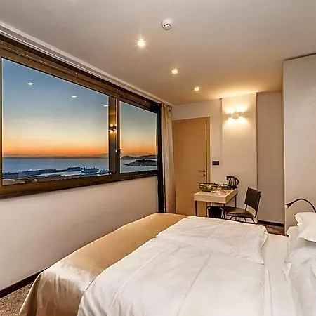 The View Luxury