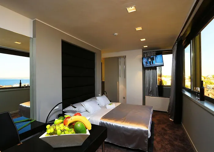 The View Luxury 4* ספליט