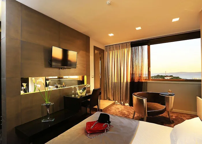 The View Luxury Bed & Breakfast 4*