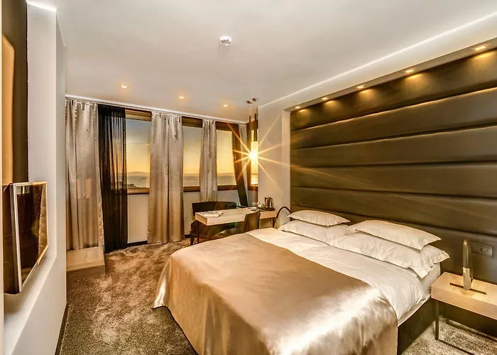 The View Luxury 4* Split